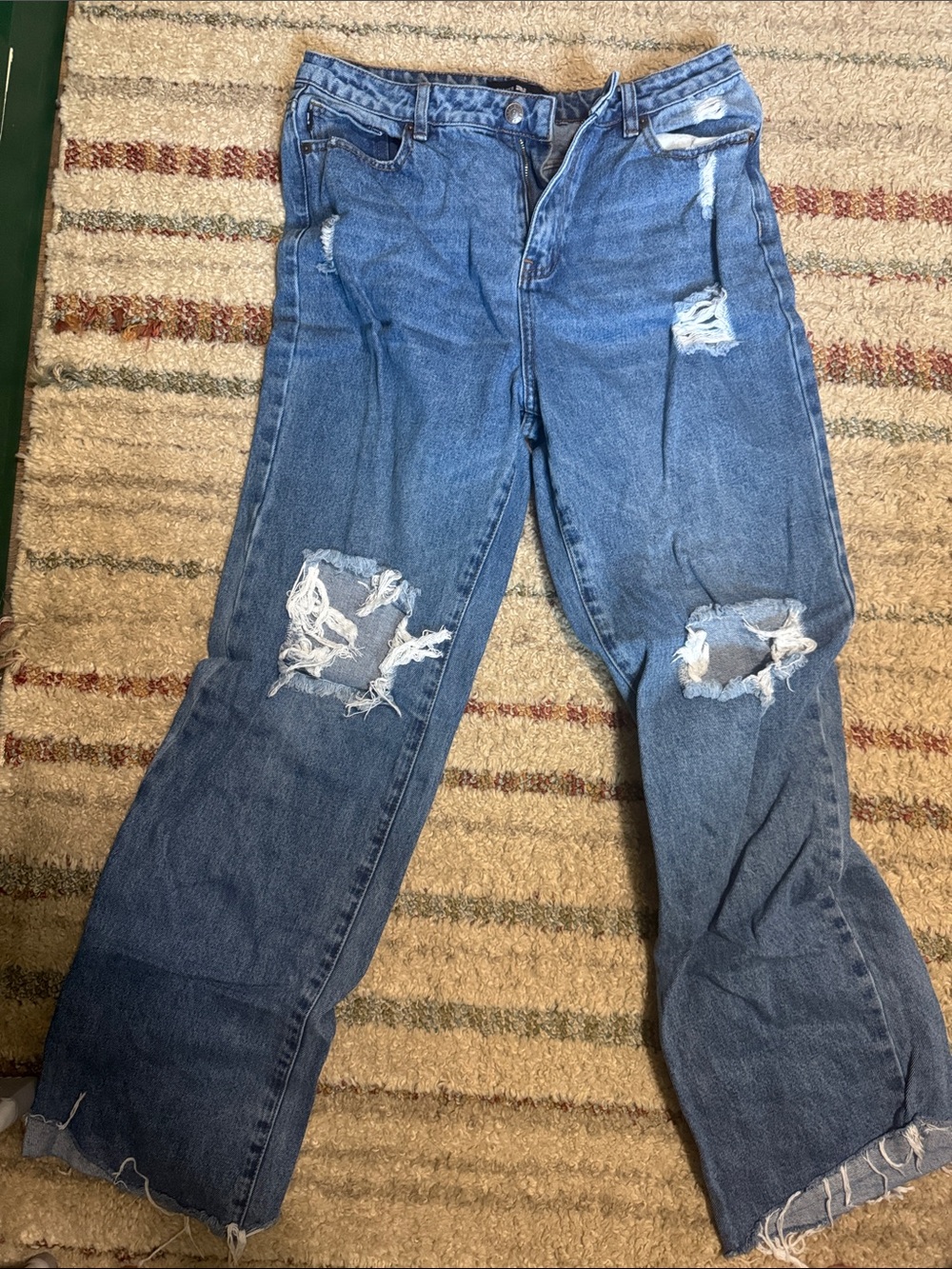 Women’s Distressed Blue Denim Jeans - Classic Ripped Style